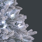 Sapin artificiel avec lumières Hamilton enneigé 228 cm, 750 ampoules blanc froid, FONDU + PVC